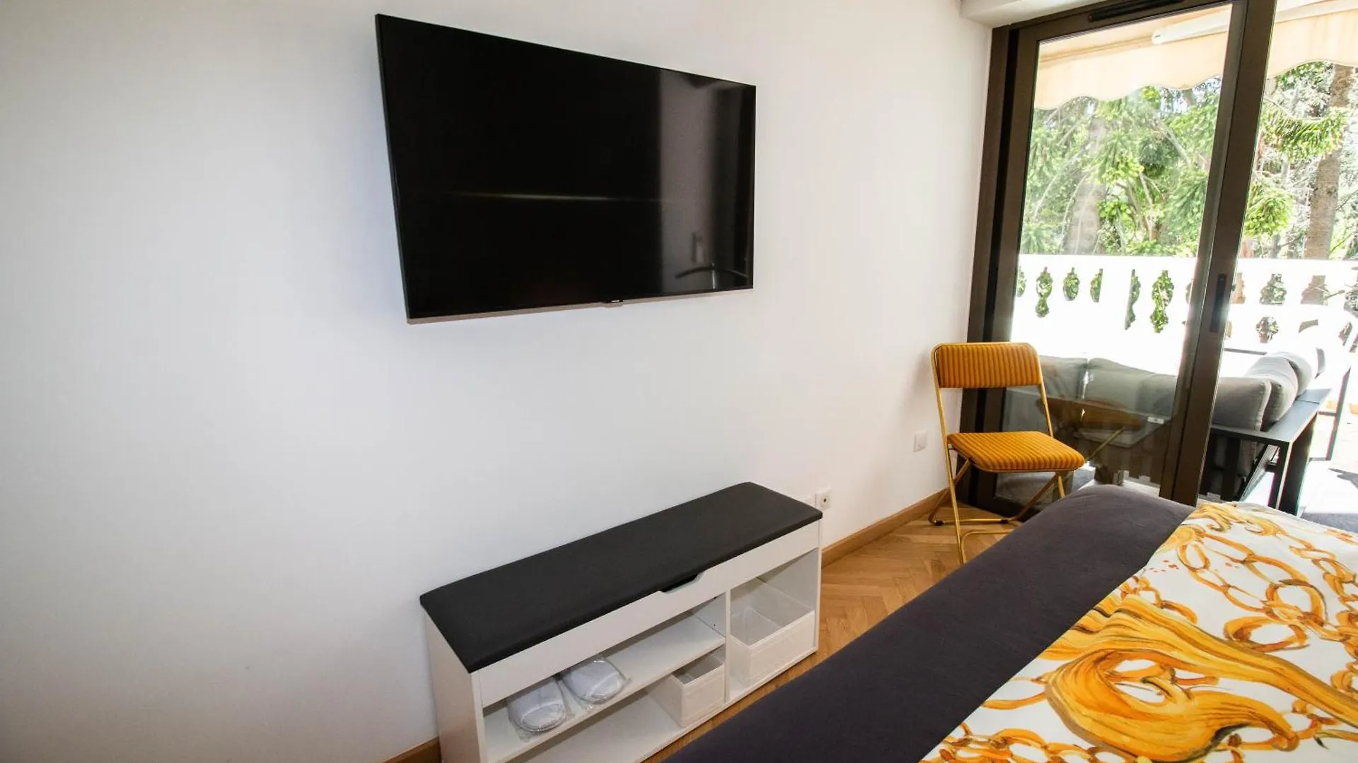 Apartment Calme Absolu, Elegant Et Arbore Avec Piscine Cannes France