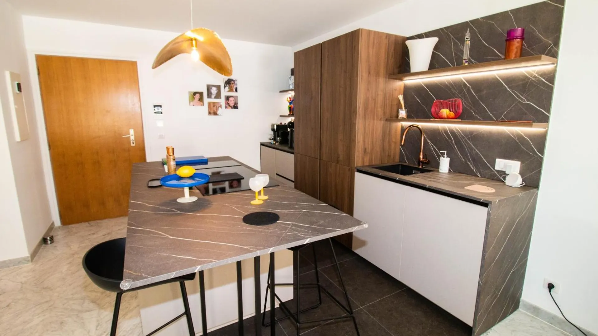 Calme Absolu, Elegant Et Arbore Avec Piscine Cannes 0*,