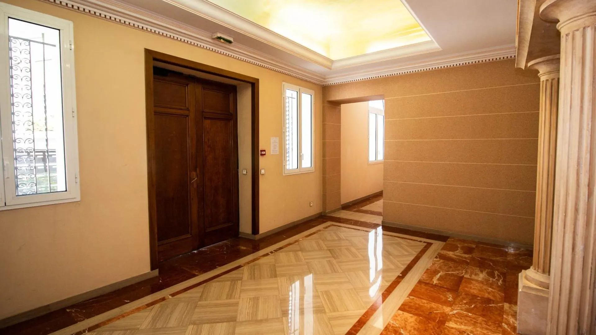 Apartment Calme Absolu, Elegant Et Arbore Avec Piscine Cannes France